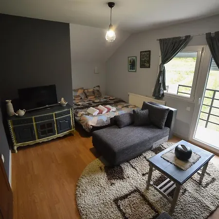 Njih Tri Jelova Gora דירה