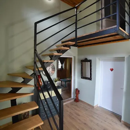 Njih Tri Jelova Gora דירה