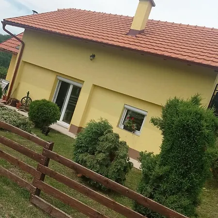 Njih Tri Jelova Gora